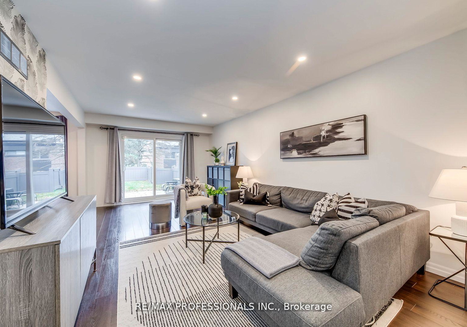 4345-bloor-street-w-etobicoke-ontario-w13059586