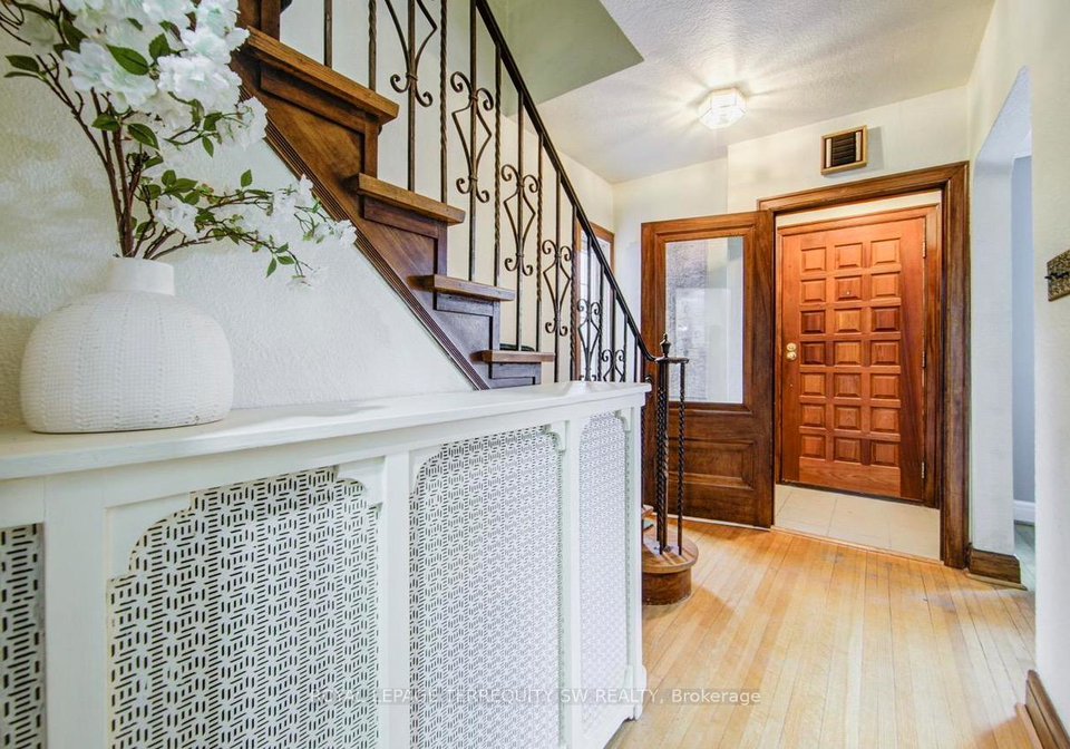 34-kingsgrove-boulevard-etobicoke-ontario-w13059678