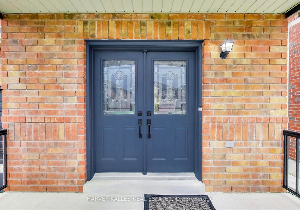 136-degrassi-cove-circle-brampton-ontario-w13059952