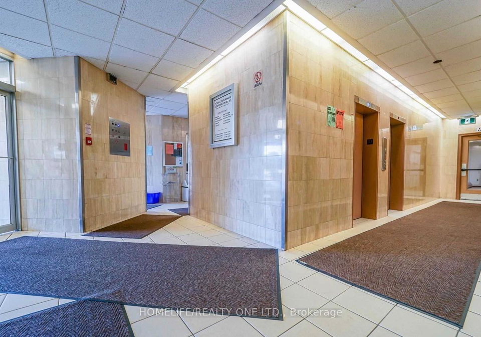 380-dixon-road-n-etobicoke-ontario-w13060018