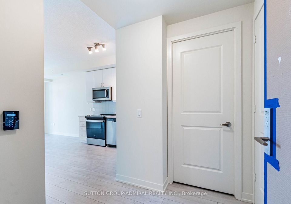 38-annie-craig-drive-etobicoke-ontario-w13060022