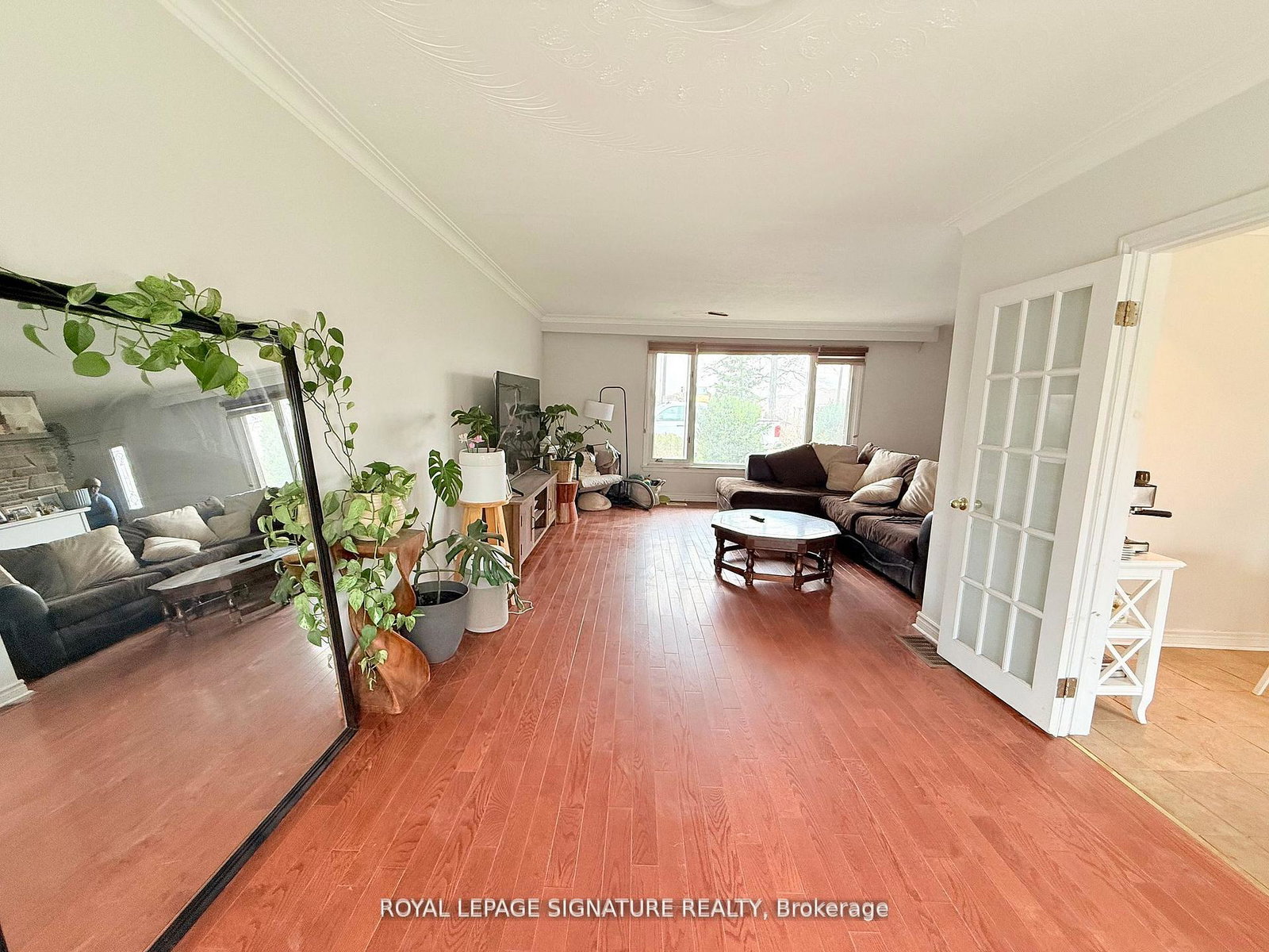 38-burnhamthorpe-road-w-oakville-ontario-w13060146