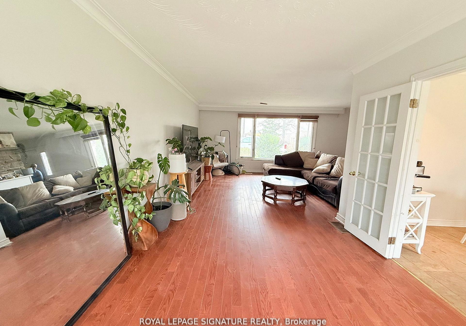 38-burnhamthorpe-road-w-oakville-ontario-w13060146