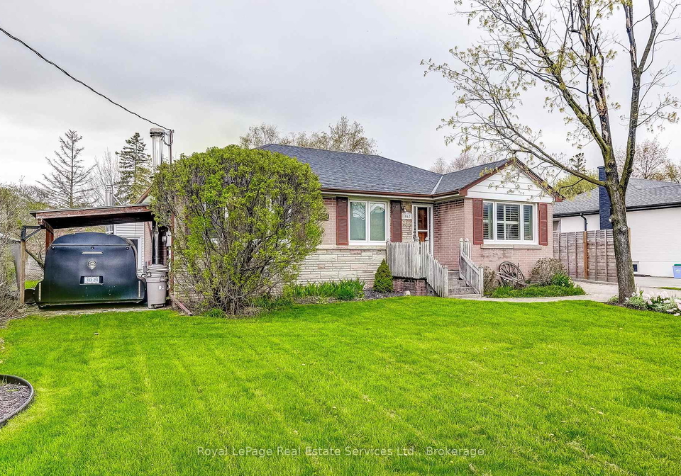 1067-pinegrove-road-oakville-ontario-w13060208