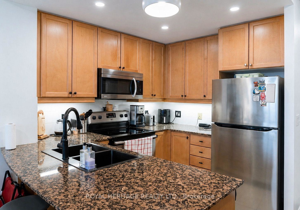 90-absolute-avenue-mississauga-ontario-w13060578