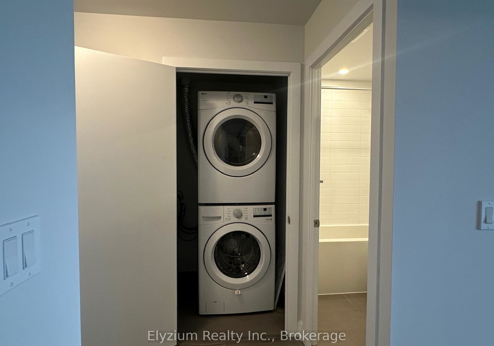 430-square-one-drive-mississauga-ontario-w13060624