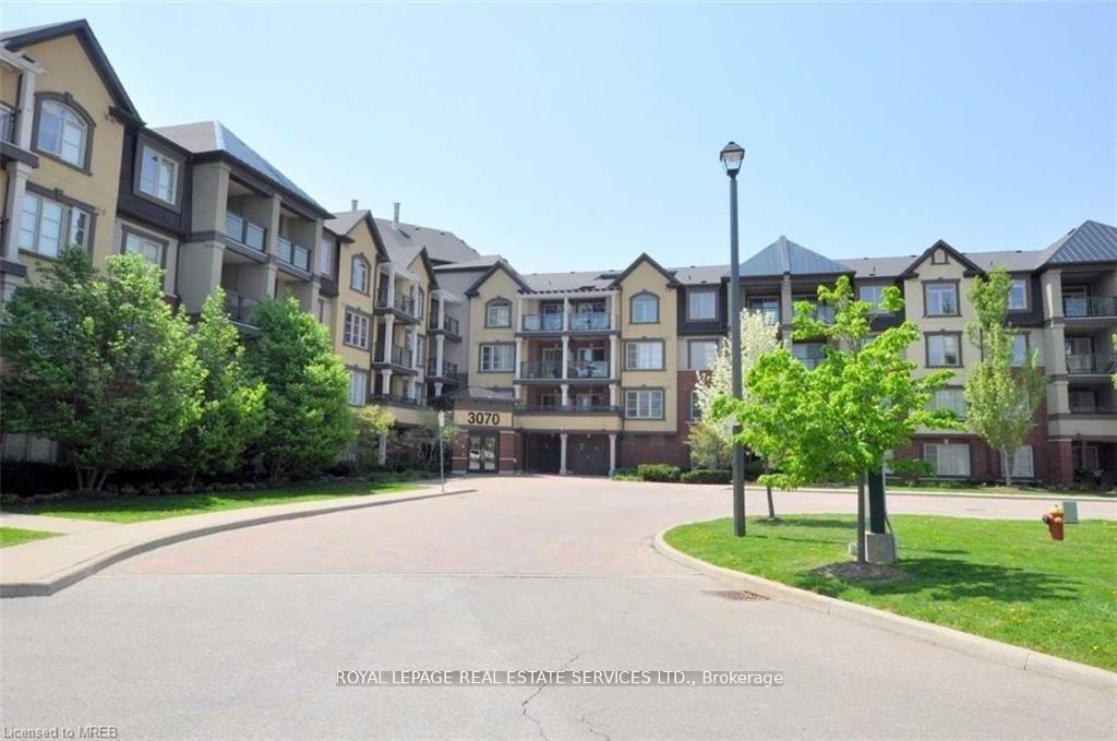 3070-rotary-way-burlington-ontario-w13060736