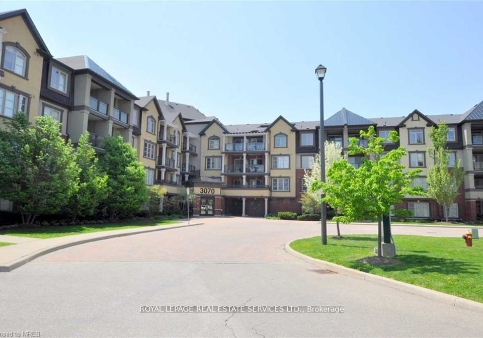 3070-rotary-way-burlington-ontario-w13060736
