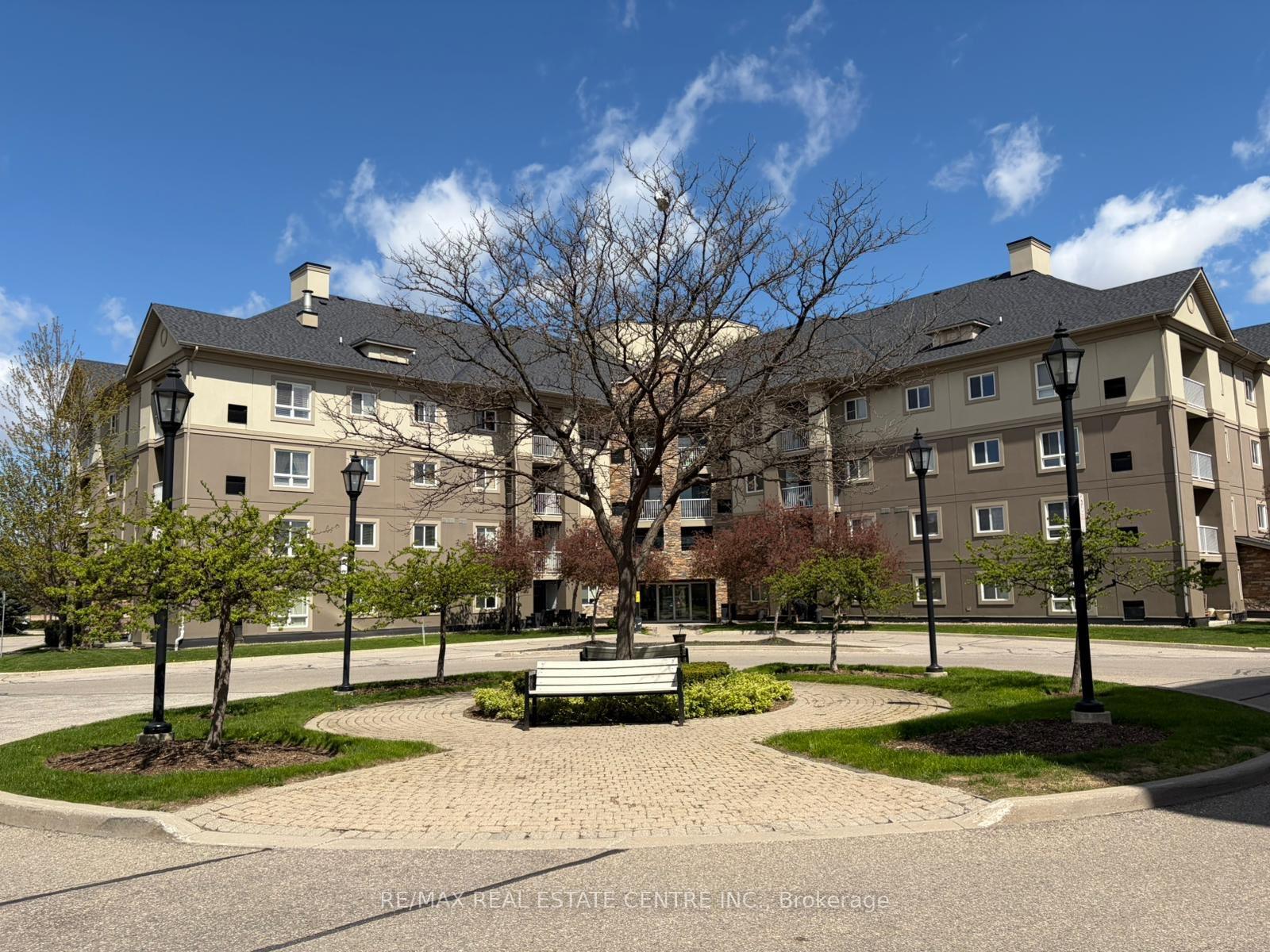 4-dayspring-circle-brampton-ontario-w13060764