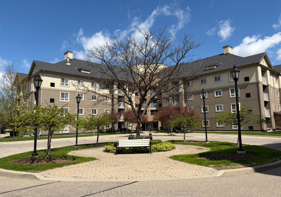 4-dayspring-circle-brampton-ontario-w13060764