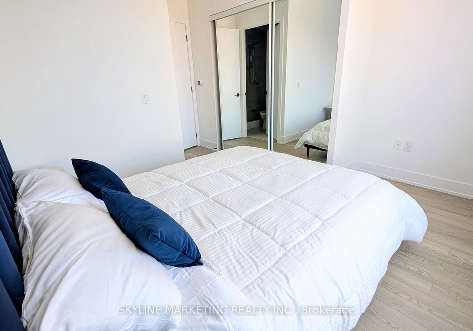 2450-old-bronte-road-oakville-ontario-w13060968