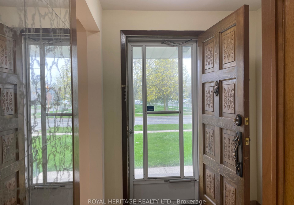 281-driftwood-avenue-york-ontario-w13061132