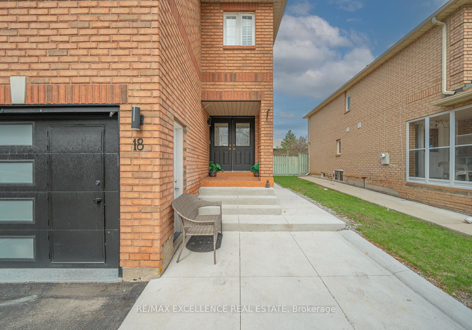 18-manett-crescent-brampton-ontario-w13061164