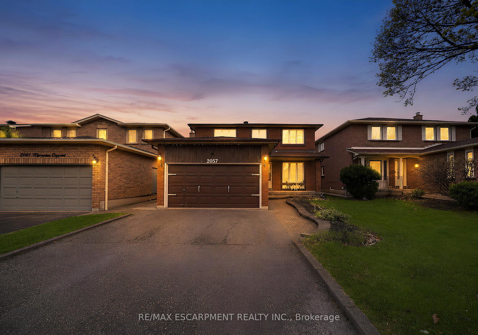 2057-wincanton-crescent-mississauga-ontario-w13061438