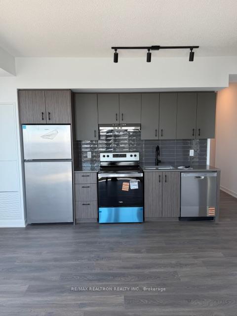 4878-powers-common-burlington-ontario-w13061510