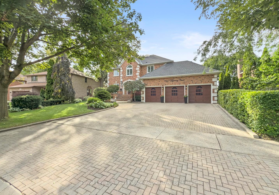 1617-tipperary-court-mississauga-ontario-w13061538
