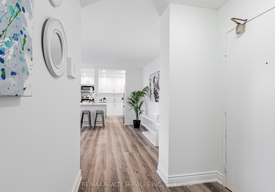 3590-kaneff-crescent-mississauga-ontario-w13061596