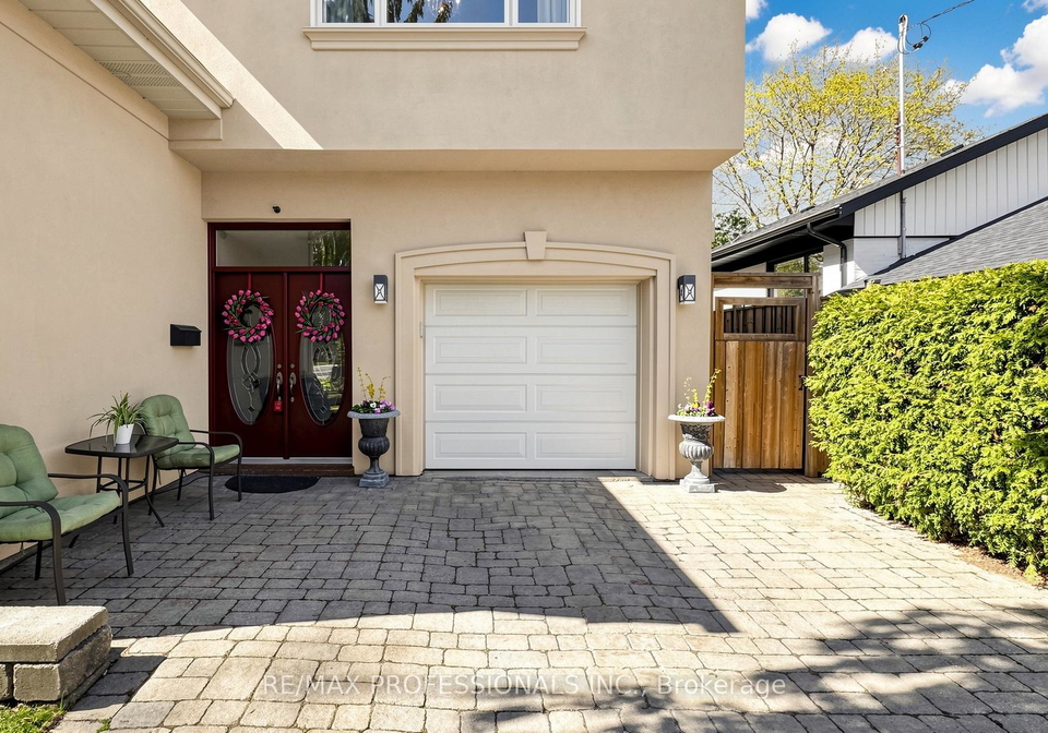 6-hedges-boulevard-etobicoke-ontario-w13061666