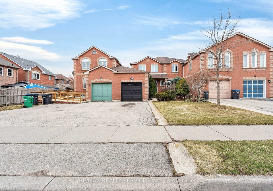 99-white-tail-crescent-brampton-ontario-w13061694