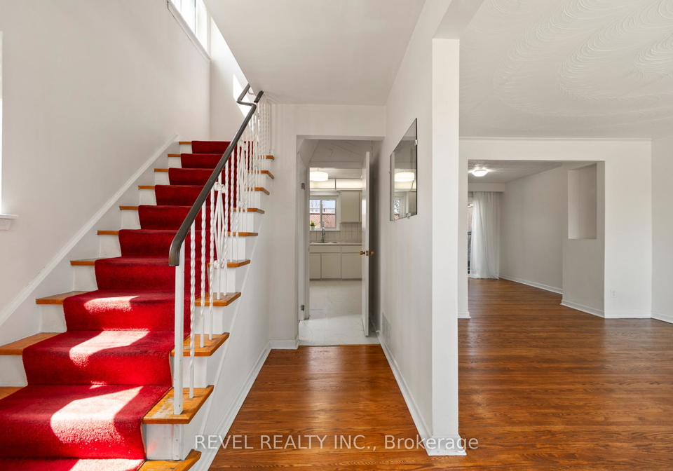 6821-darcel-avenue-mississauga-ontario-w13061930