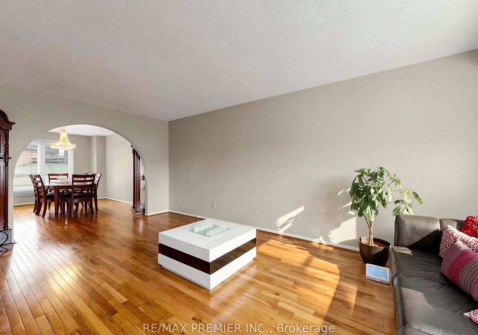4579-guildwood-way-mississauga-ontario-w13062286