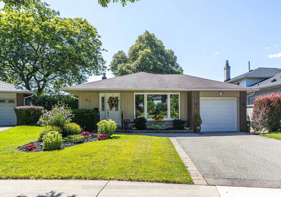 23-birchleaf-crescent-etobicoke-ontario-w13062340