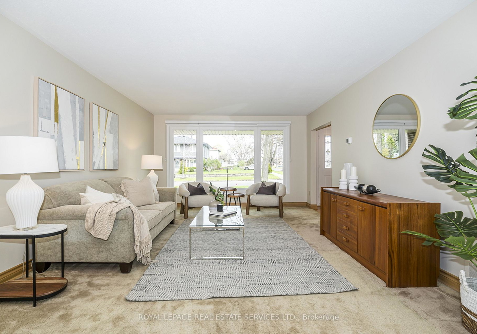 23-birchleaf-crescent-etobicoke-ontario-w13062340