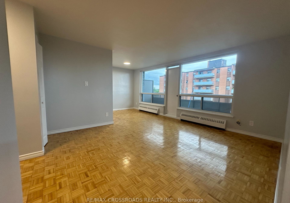 363-lakeshore-road-e-mississauga-ontario-w13062478