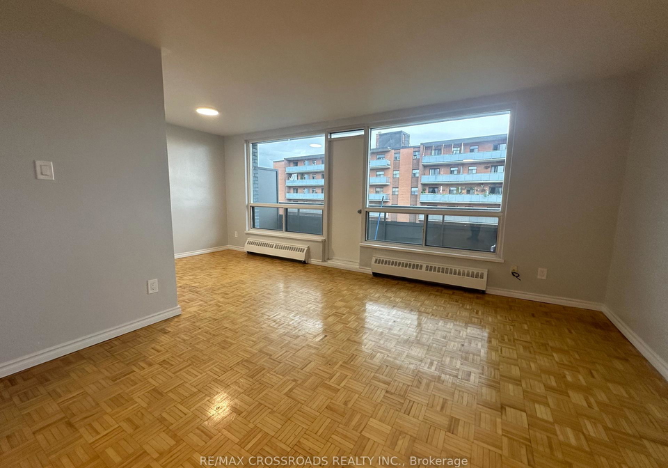 363-lakeshore-road-e-mississauga-ontario-w13062478