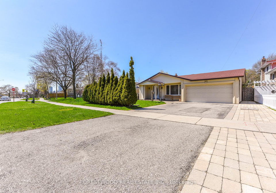 571-silver-creek-boulevard-mississauga-ontario-w13062578