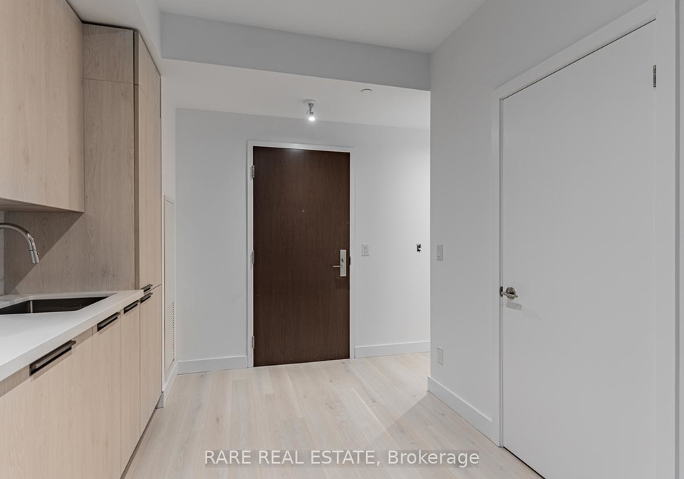 160-kingsway-crescent-etobicoke-ontario-w13062688