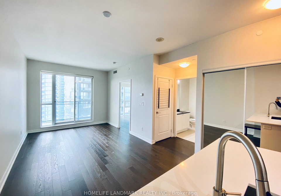 4011-brickstone-mews-mississauga-ontario-w13062836