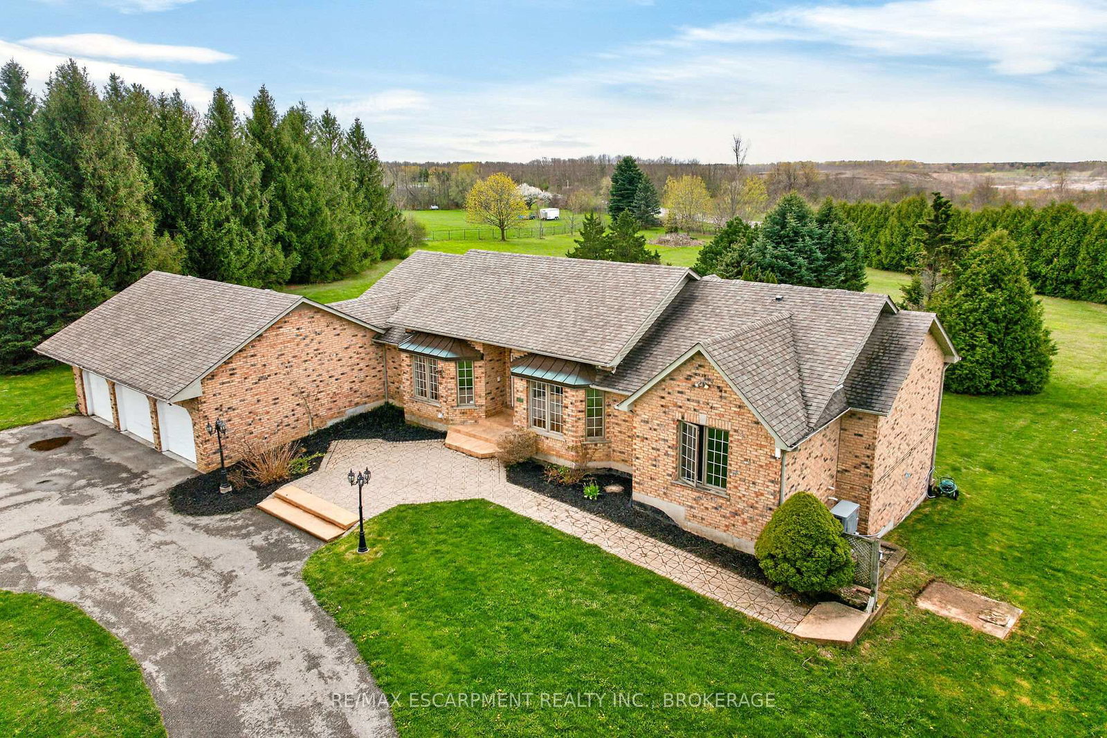 5114-mount-nemo-crescent-burlington-ontario-w13063060