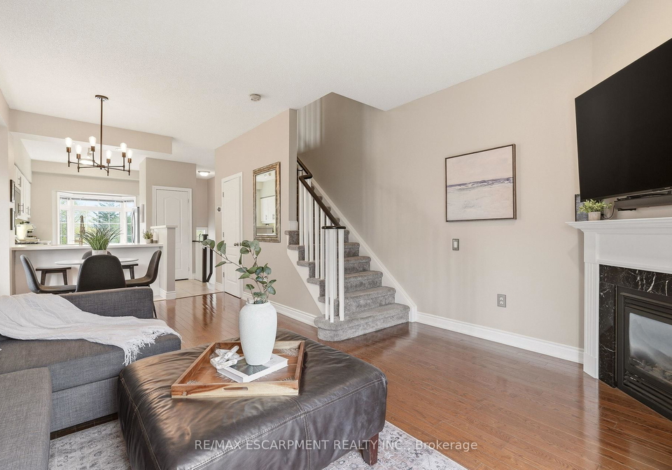 5080-fairview-street-burlington-ontario-w13063158