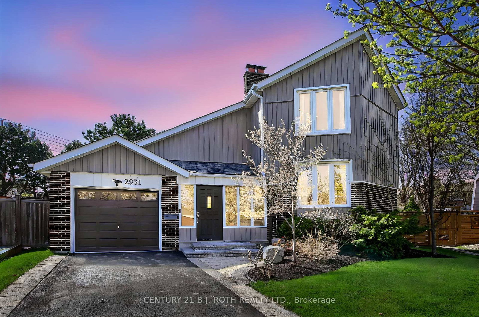 2931-saint-malo-circle-mississauga-ontario-w13063234