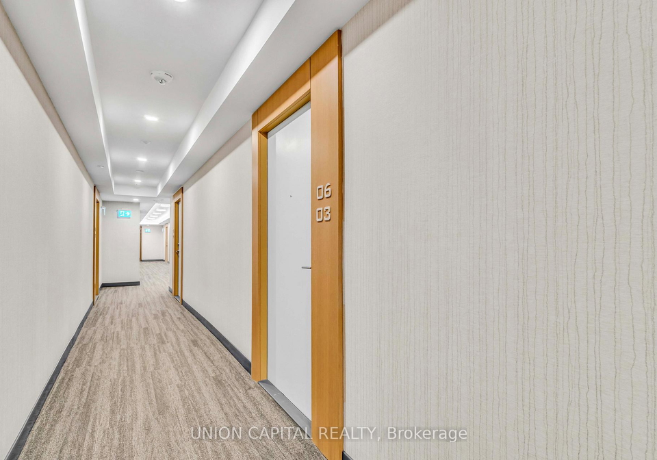 1100-sheppard-avenue-w-york-ontario-w13063466