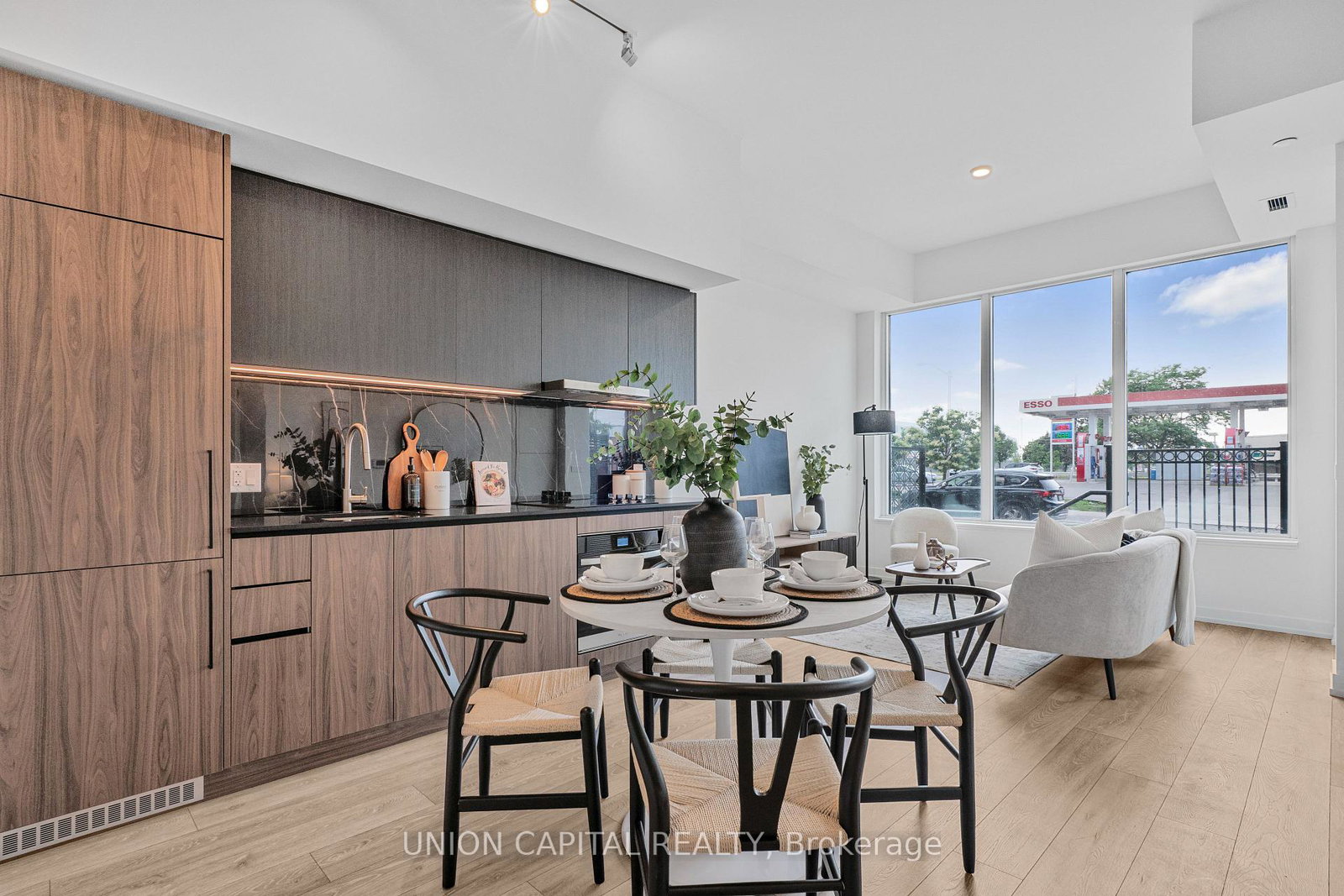 1100-sheppard-avenue-w-york-ontario-w13063480