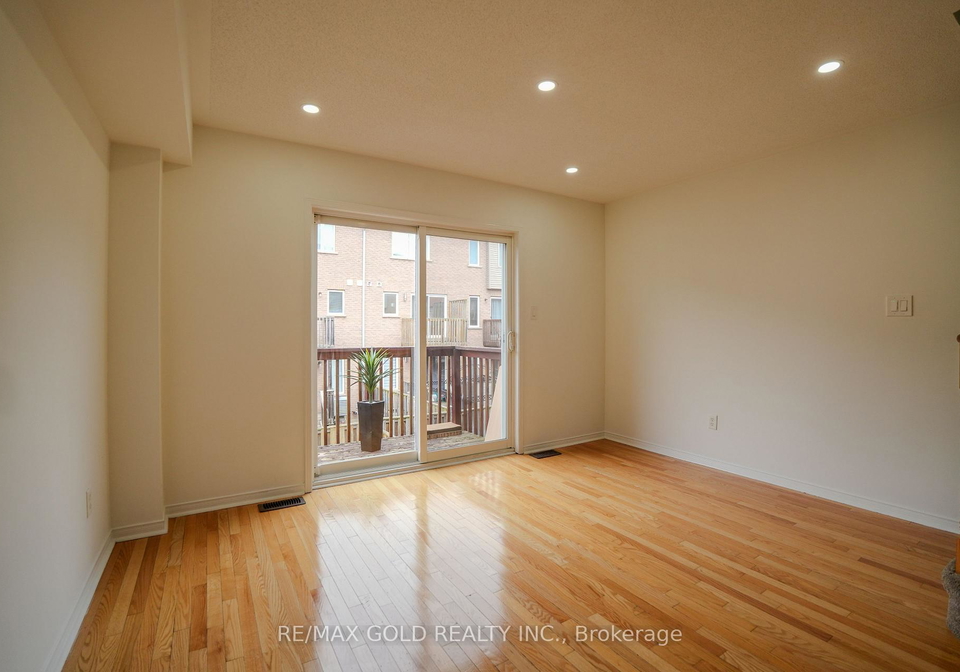 7059-fairmeadow-crescent-mississauga-ontario-w13063646