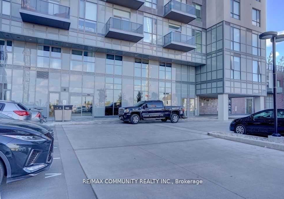 8-nahani-way-mississauga-ontario-w13063682