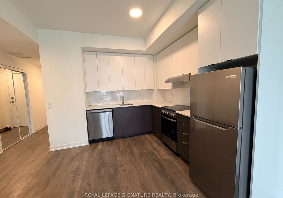 135-canon-jackson-drive-north-york-ontario-w13063810