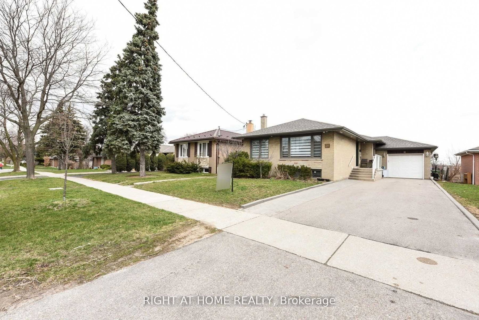 31-e-griggsden-avenue-etobicoke-ontario-w13064136