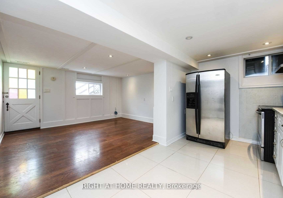 31-e-griggsden-avenue-etobicoke-ontario-w13064136