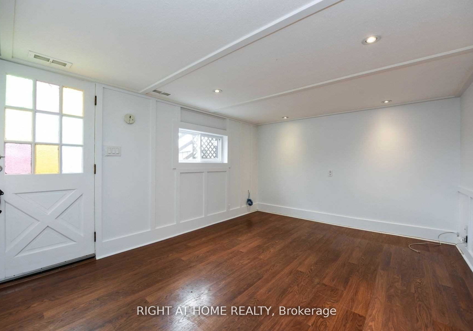 31-e-griggsden-avenue-etobicoke-ontario-w13064136