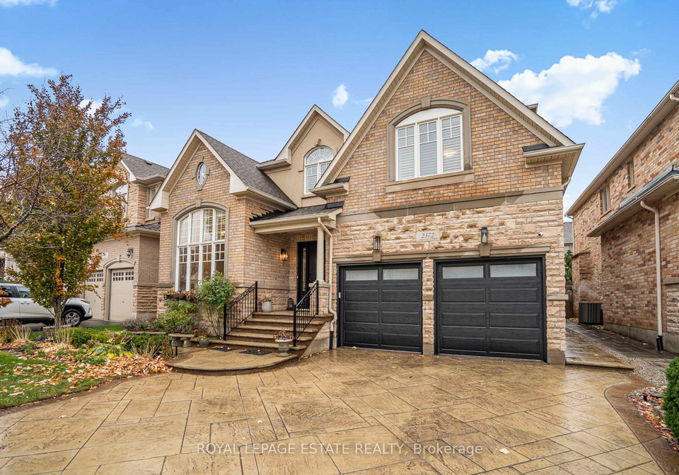 2372-awenda-drive-oakville-ontario-w13064154