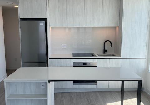 2495-eglinton-avenue-w-mississauga-ontario-w13064292