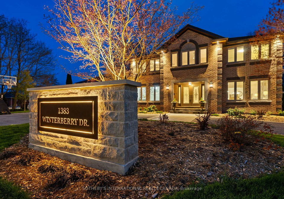 1383-winterberry-drive-burlington-ontario-w13064342