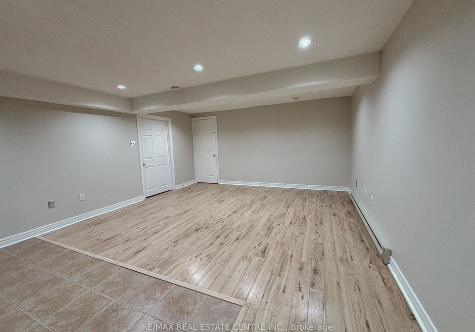 1400-greenbriar-drive-oakville-ontario-w13064442