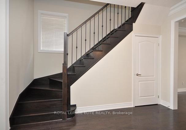 2092-fiddlers-way-oakville-ontario-w13064512