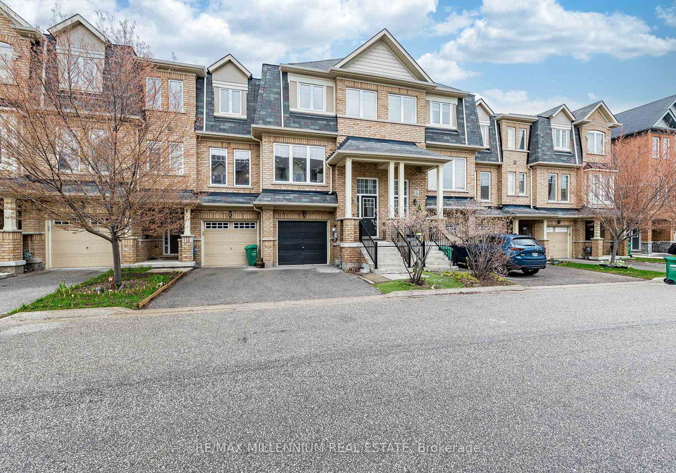 22-magdalene-crescent-brampton-ontario-w13064632