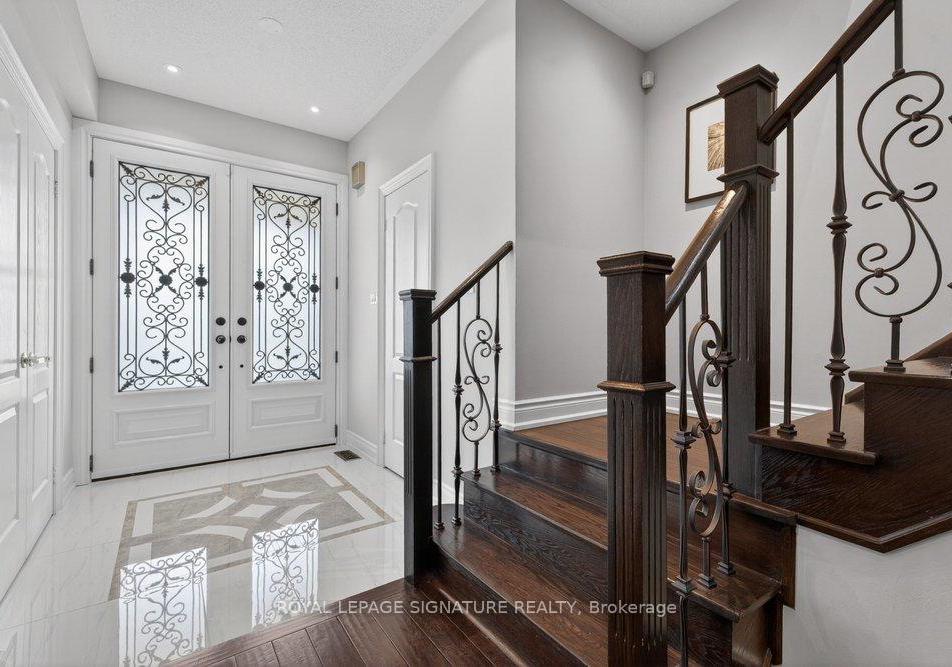 8-ashcreek-drive-brampton-ontario-w13064684
